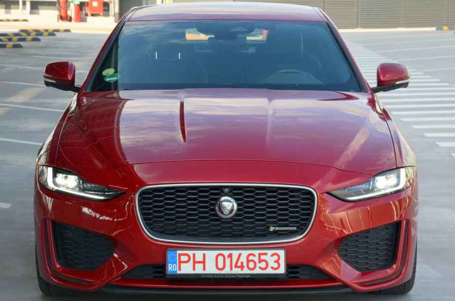 Jaguar XE
