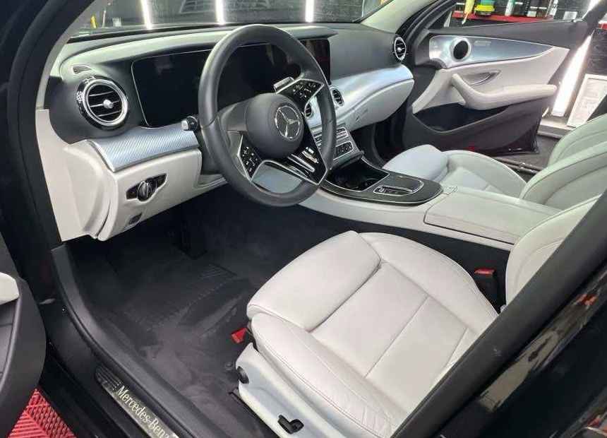 Mercedes-Benz E