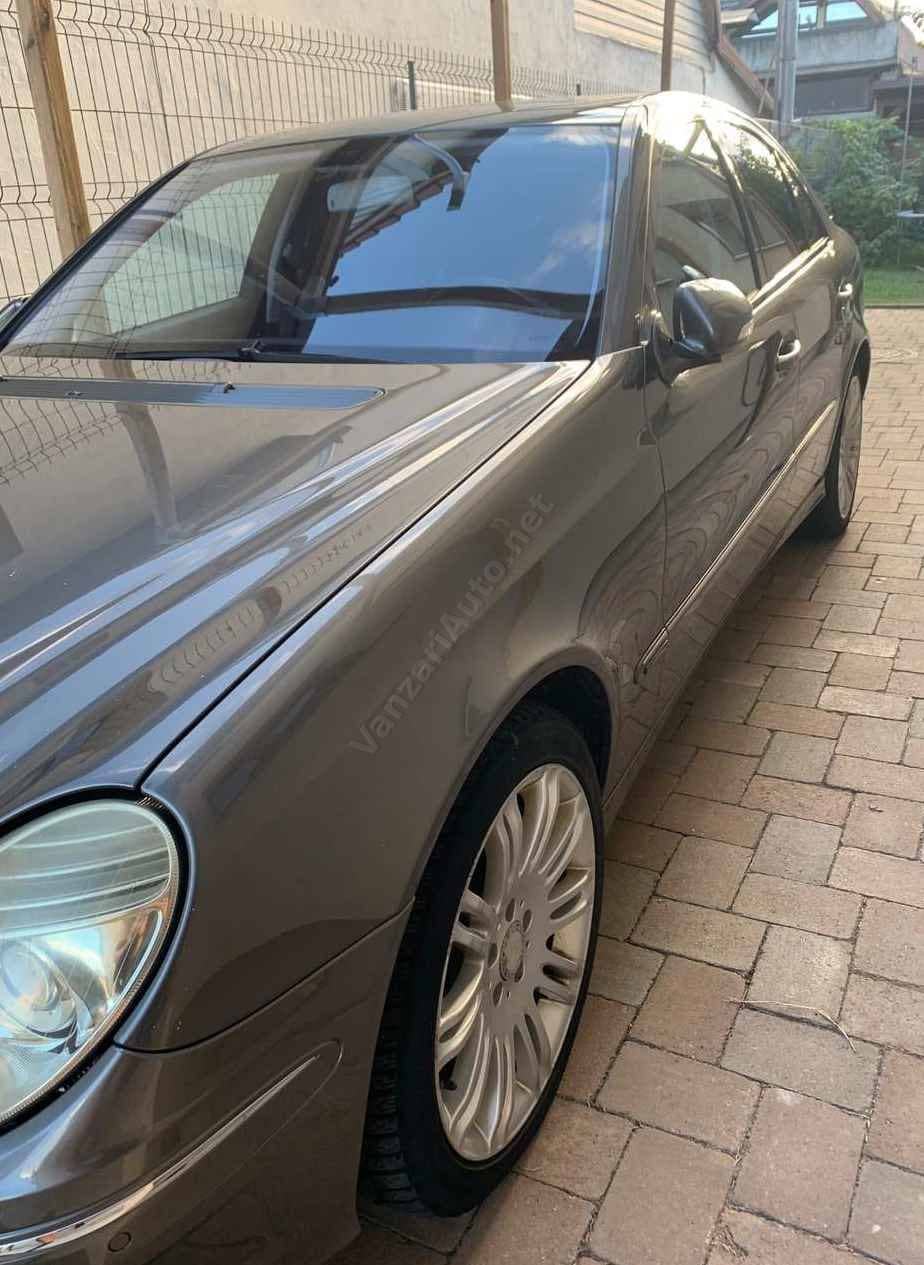 Mercedes-Benz E