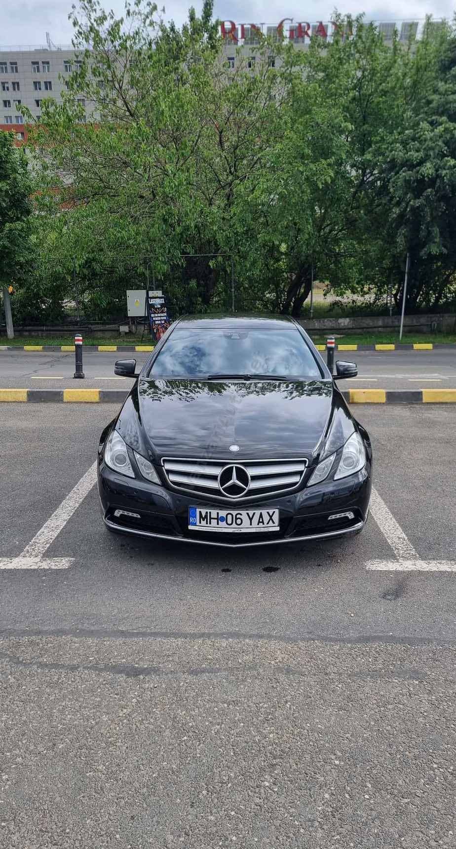 Mercedes-Benz E