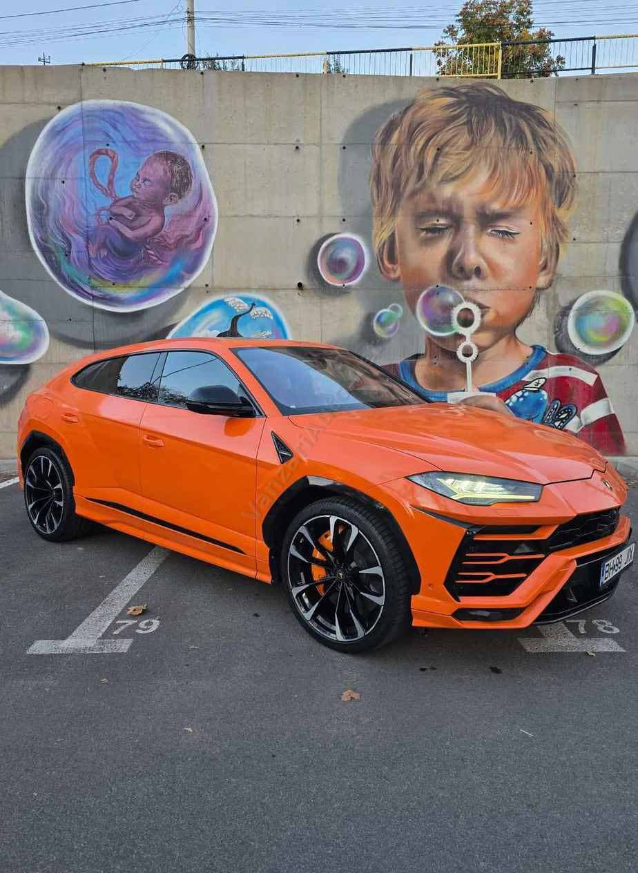 Lamborghini URUS
