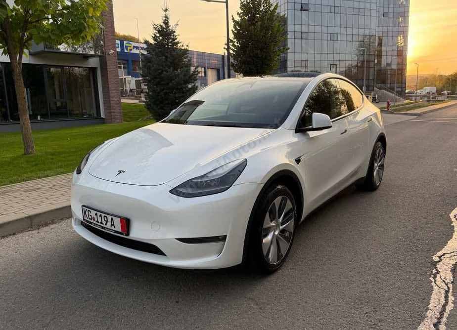 Tesla Model Y
