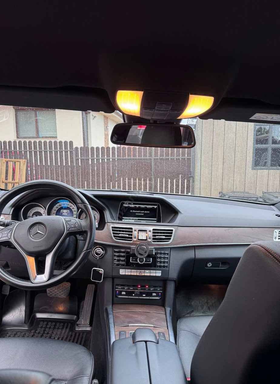 Mercedes-Benz E